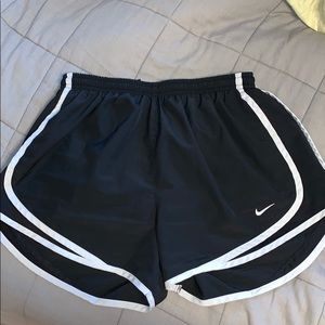 black and white nike dri fit shorts